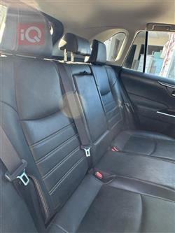 تۆیۆتا ڕاڤ 4